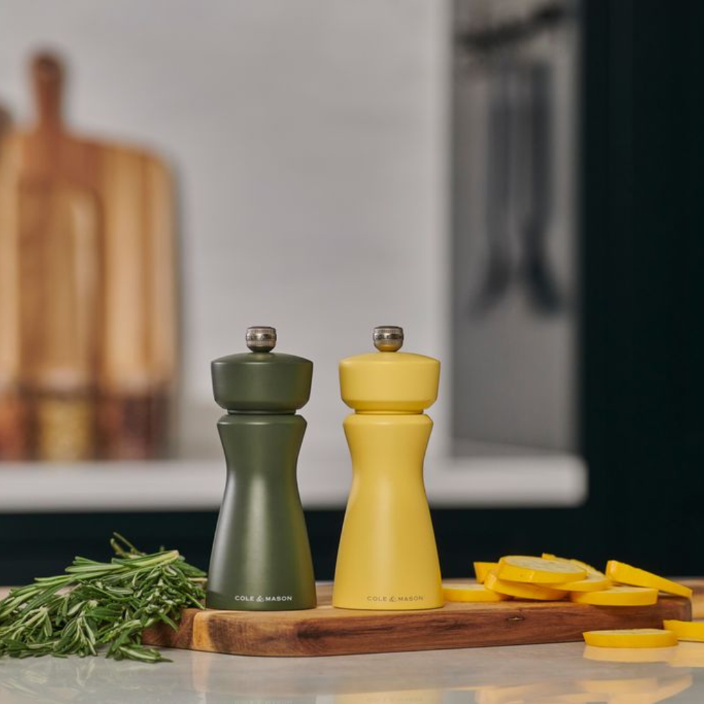 Kenton Salt or Pepper Mill 15cm / Turmeric